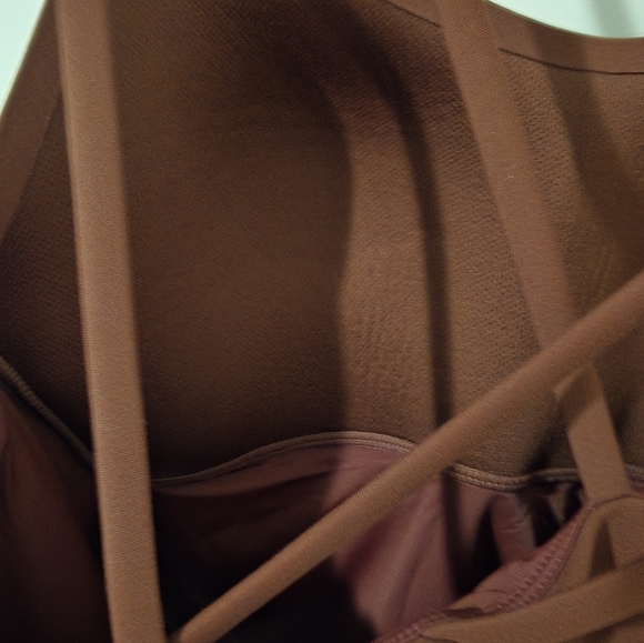 Move Theology Oxblood Work Out Top - Picture 7 of 8